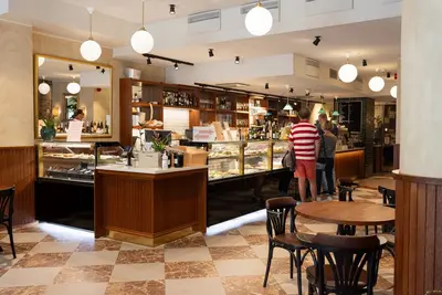 Cafe Esplanad sisatilat ja tunnelma