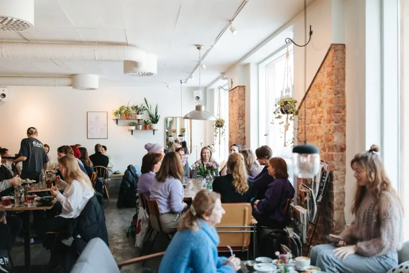 Flät no 14, kahvila ja ravintola Kalliossa