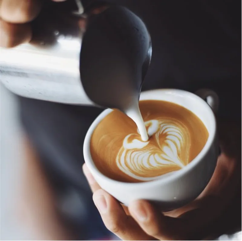 Oma Maa luomukahvilan tarjontaa