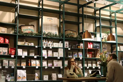 Cafetoria kahvilan tunnelma Töölössä